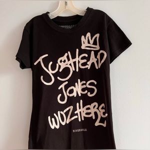 BOGO
Black tee shirt with logo Jughead Jones waz here
By Riverdale
